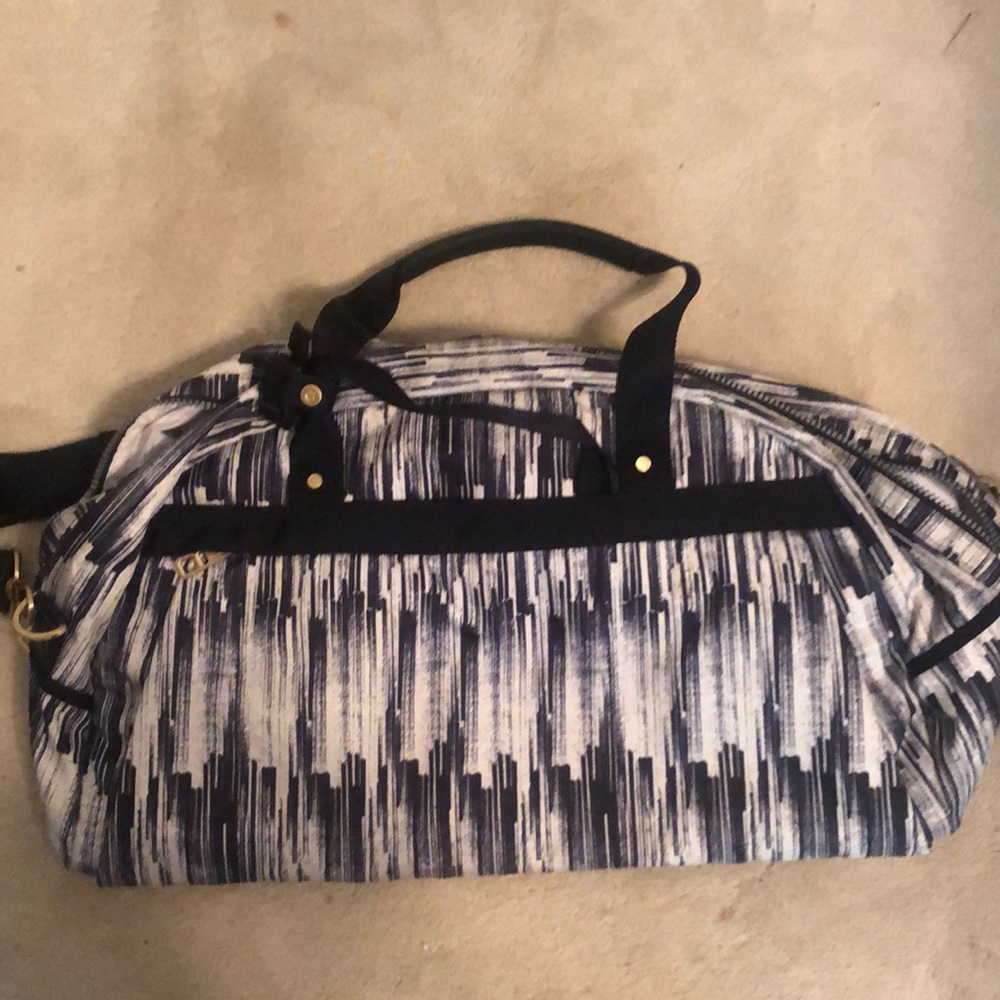 Lulu Lemon Duffel Gym Bag